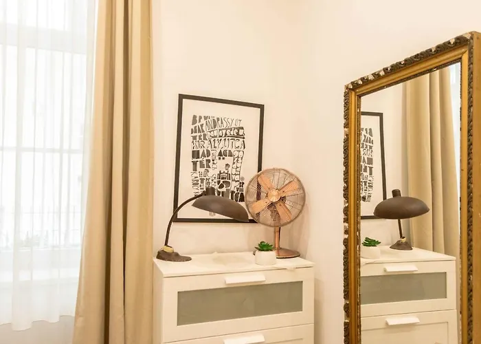 Paulay Design Apartament *